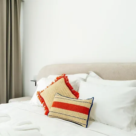 Gazde/Camere de închiriat Bk *